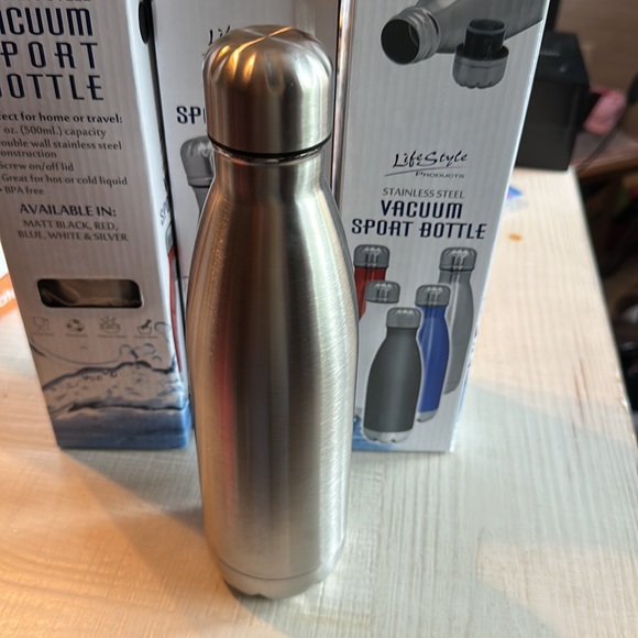 NWT LifeStyle Stainless Steel Vacuum Sport Insulated Bottle 17oz Screw Top *One* - Picture 2 of 5